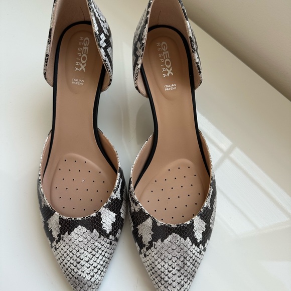 Geox! Supper comfortable pumps! With cushioning inside. - Picture 5 of 9